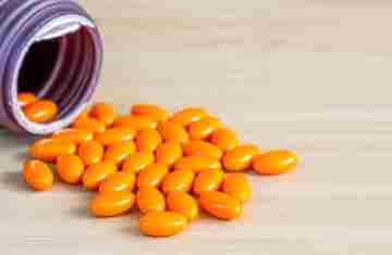 Anvisa impõe alerta obrigatório e limita dose de cúrcuma em suplementos após risco raro ao fígado